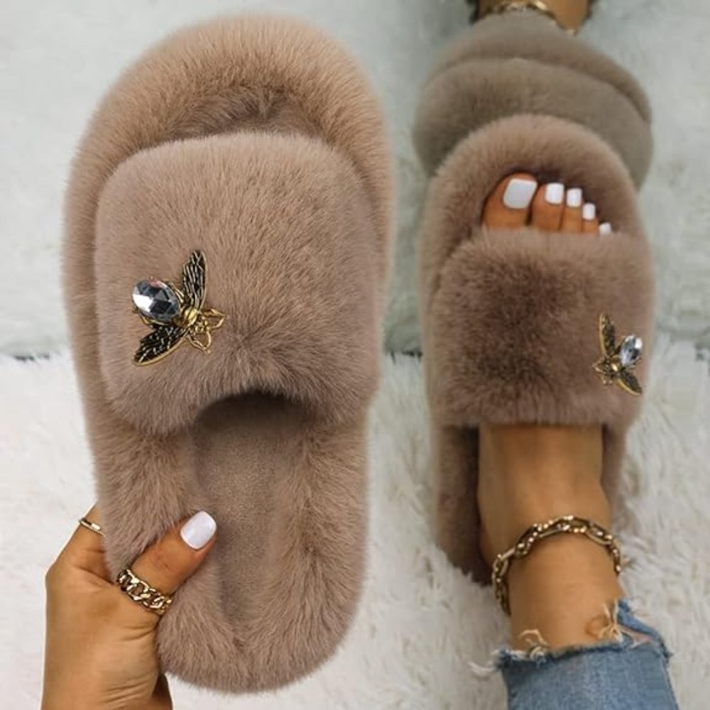 Neiman Marcus Designer Bee Decor Faux Fur Luxury Slippers - Picture 3 of 5